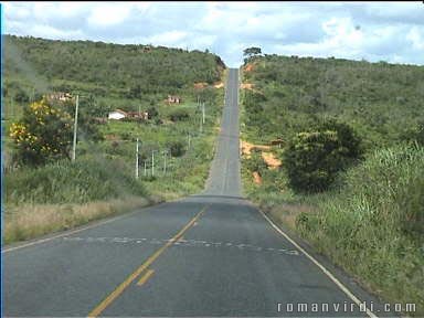 Long road on the way to Poço Encantado