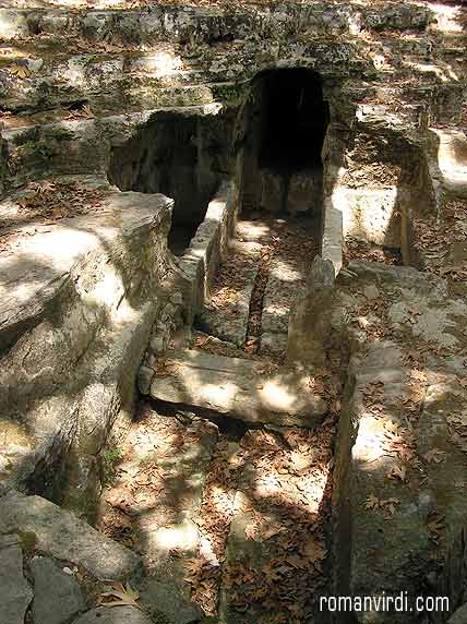 Crypt in Roman Necropolis, Argyroupolis