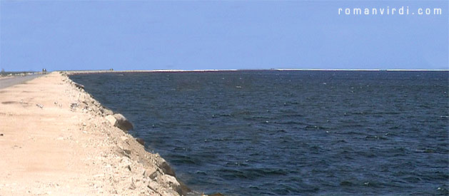 Cayo Santa Maria road reaches out far into the sea