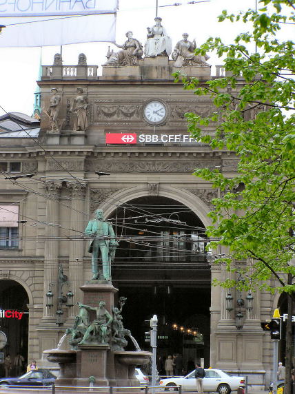 The Hauptbahnhof, main station